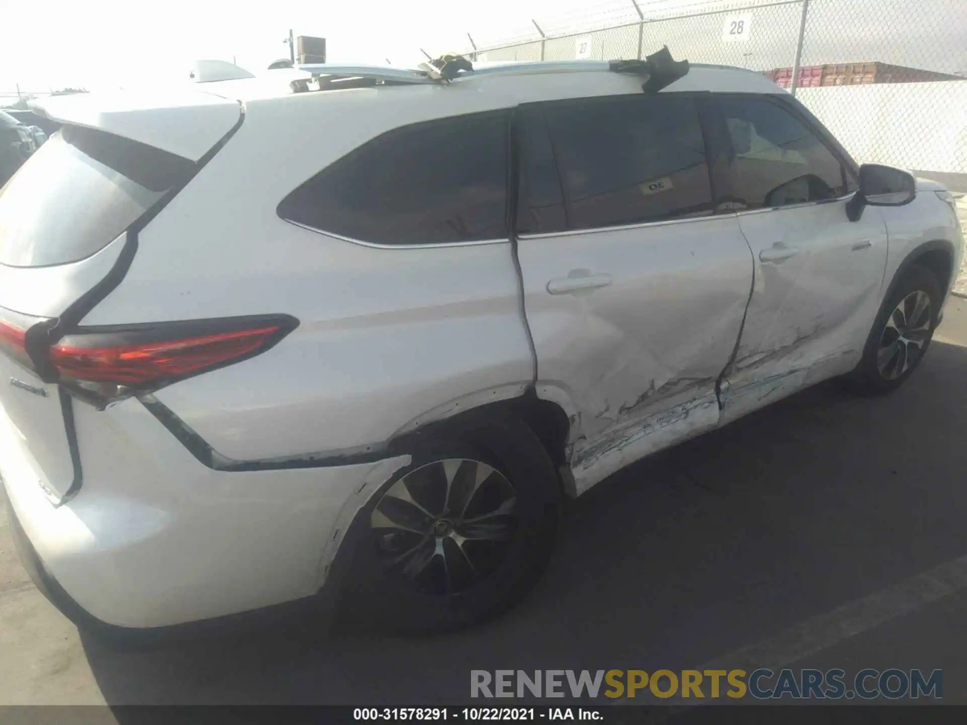 6 Photograph of a damaged car 5TDHBRCH4MS526718 TOYOTA HIGHLANDER 2021