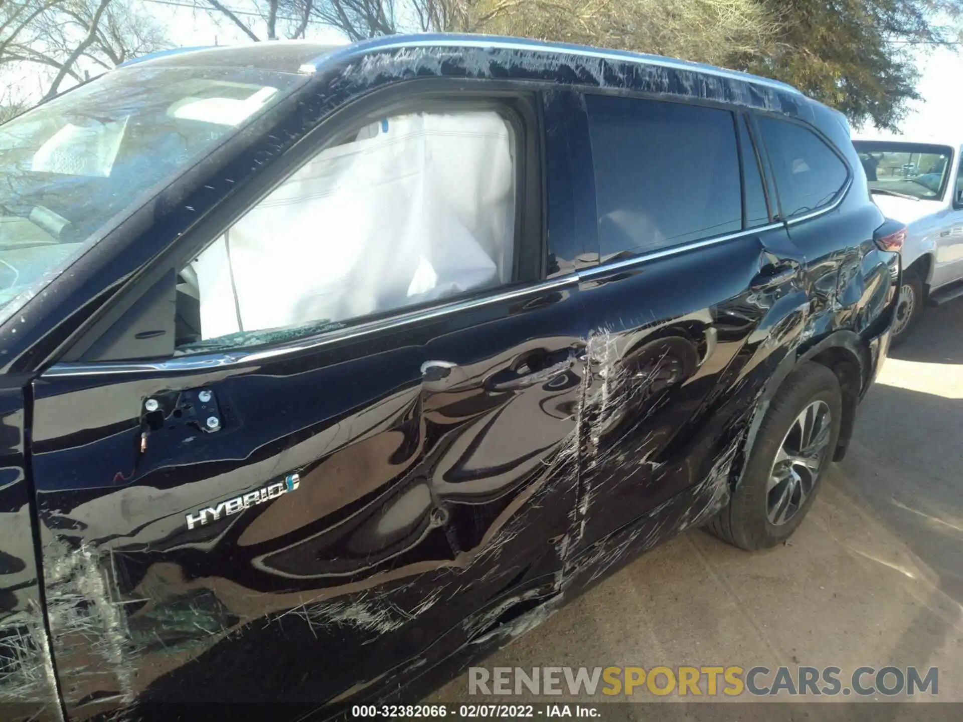 6 Photograph of a damaged car 5TDHBRCH5MS069952 TOYOTA HIGHLANDER 2021