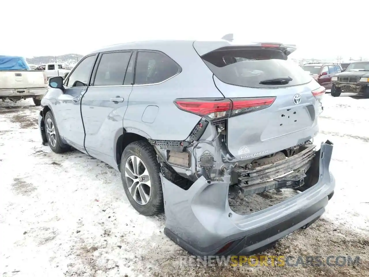 3 Photograph of a damaged car 5TDHBRCH6MS029721 TOYOTA HIGHLANDER 2021