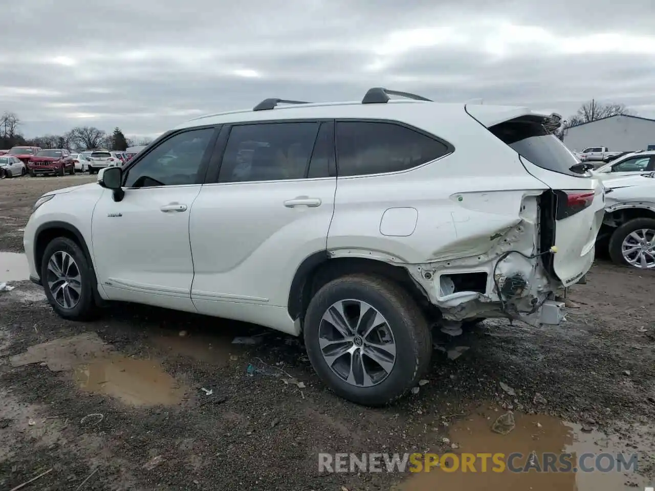 2 Photograph of a damaged car 5TDHBRCH6MS528874 TOYOTA HIGHLANDER 2021