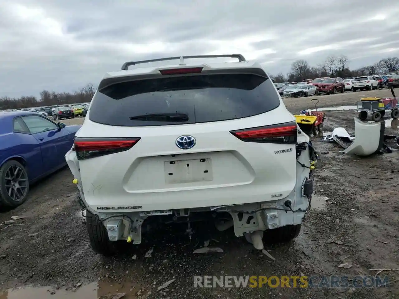 6 Photograph of a damaged car 5TDHBRCH6MS528874 TOYOTA HIGHLANDER 2021