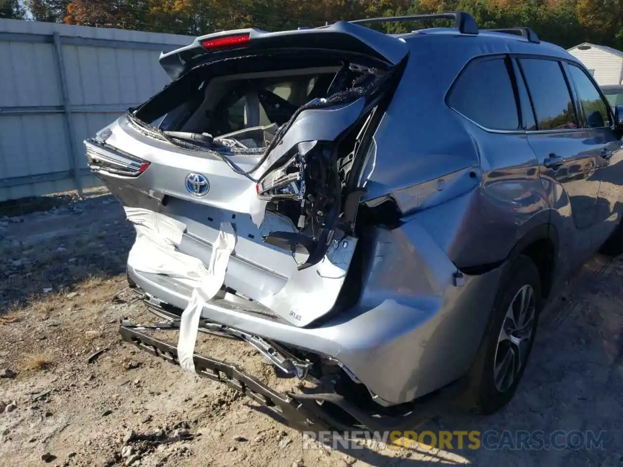 9 Photograph of a damaged car 5TDHBRCH7MS027749 TOYOTA HIGHLANDER 2021