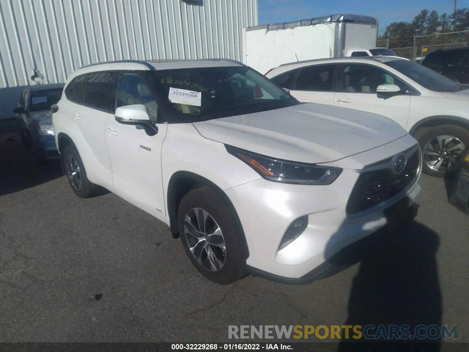 1 Photograph of a damaged car 5TDHBRCH7MS038489 TOYOTA HIGHLANDER 2021