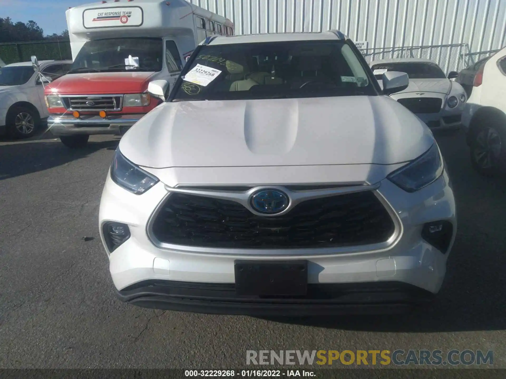 6 Photograph of a damaged car 5TDHBRCH7MS038489 TOYOTA HIGHLANDER 2021