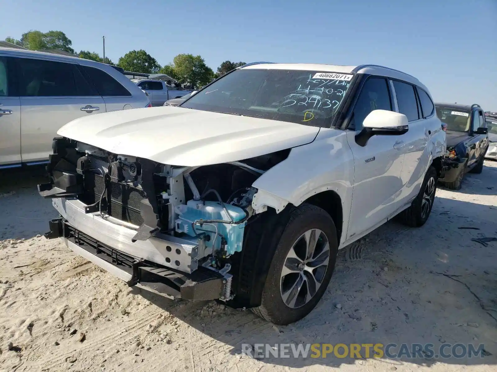 2 Photograph of a damaged car 5TDHBRCH7MS524137 TOYOTA HIGHLANDER 2021