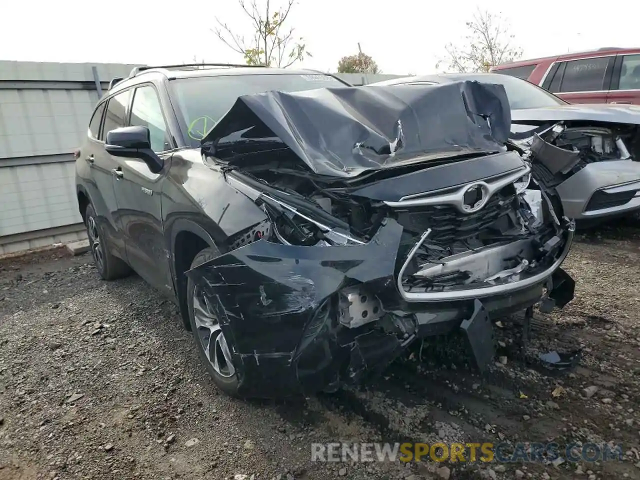 1 Photograph of a damaged car 5TDHBRCH7MS526602 TOYOTA HIGHLANDER 2021