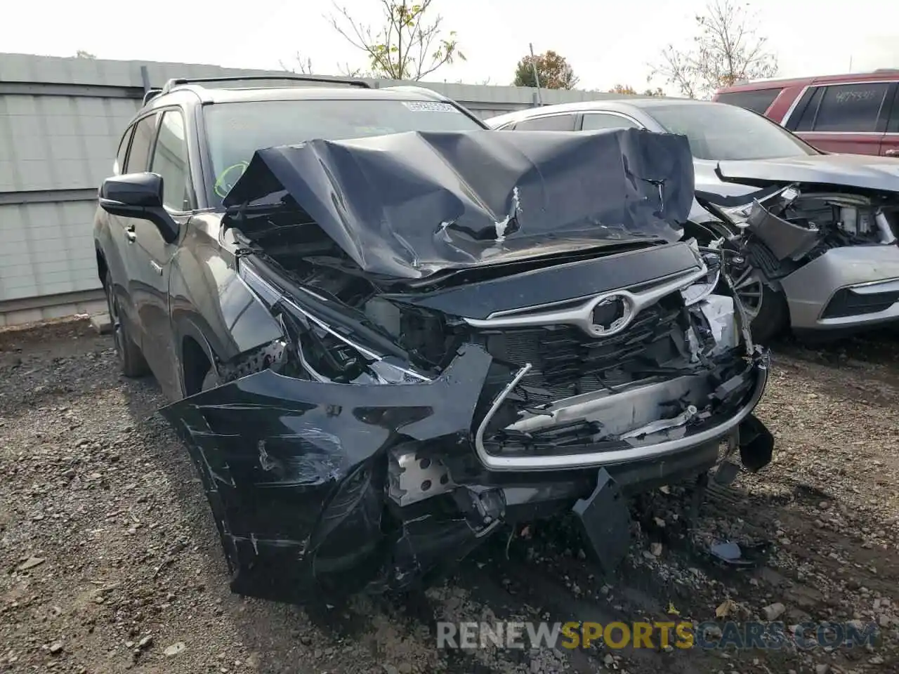 9 Photograph of a damaged car 5TDHBRCH7MS526602 TOYOTA HIGHLANDER 2021