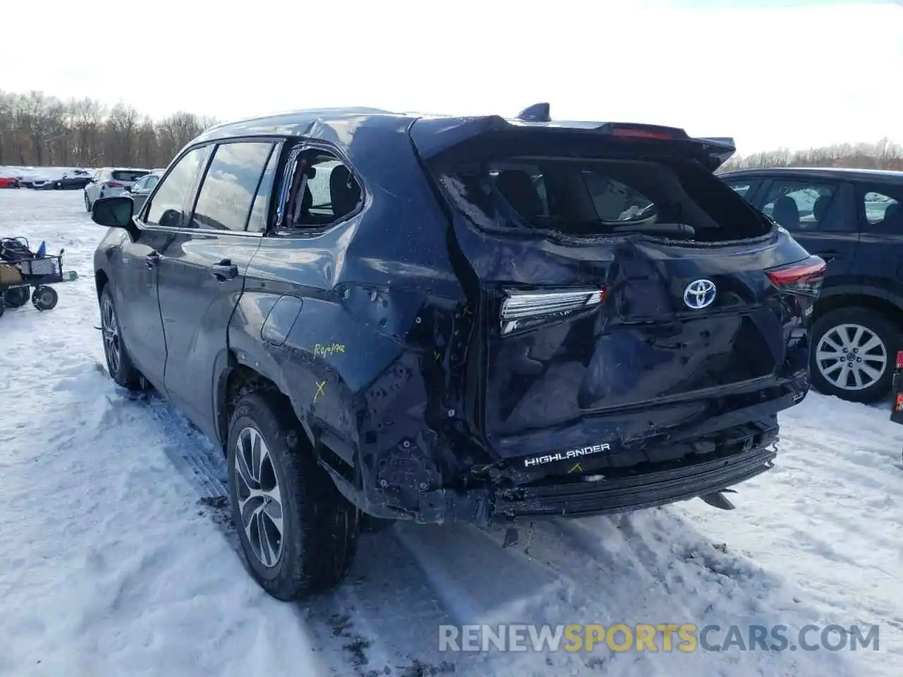 3 Photograph of a damaged car 5TDHBRCH7MS535929 TOYOTA HIGHLANDER 2021