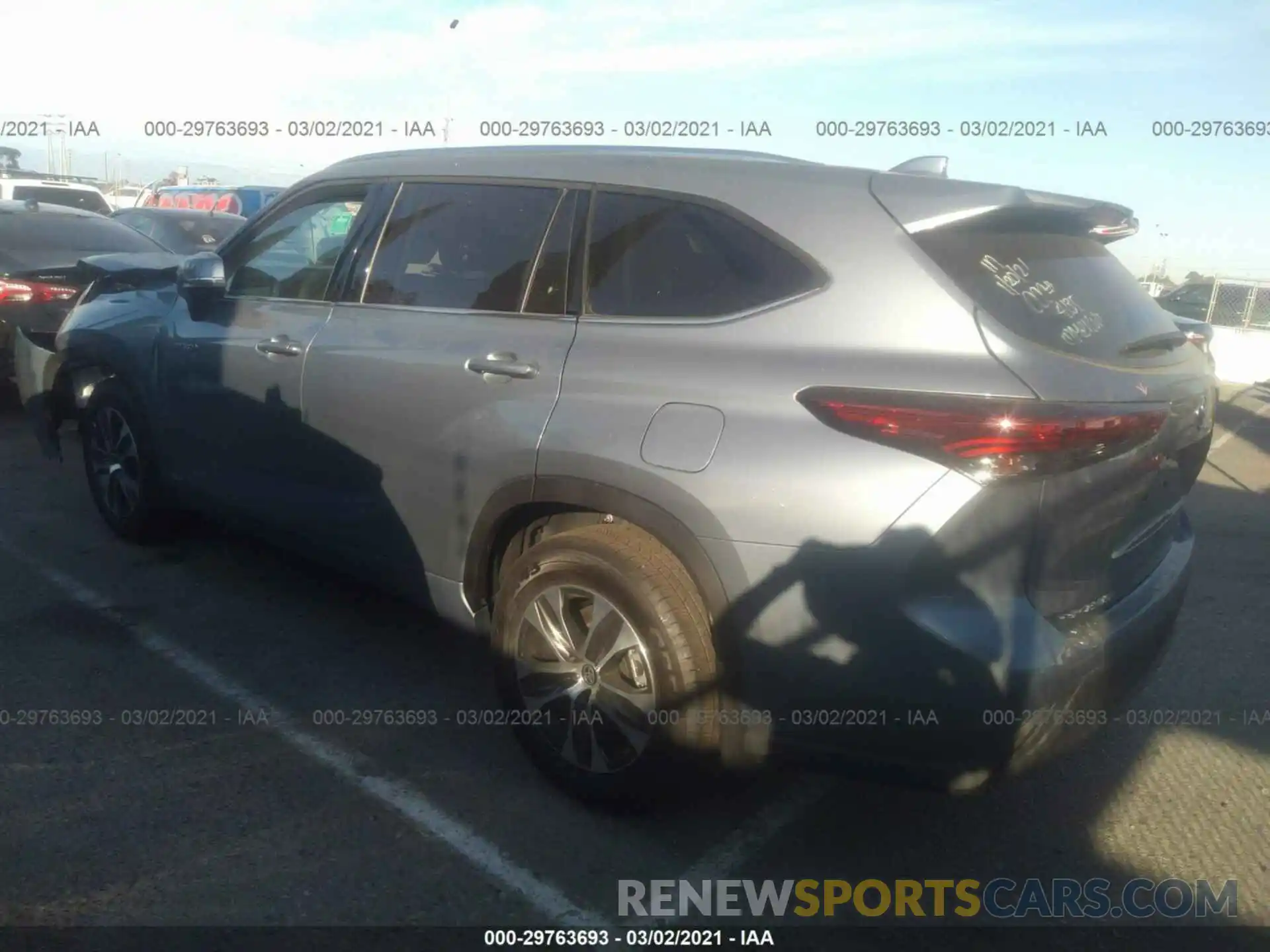 3 Photograph of a damaged car 5TDHBRCH8MS026769 TOYOTA HIGHLANDER 2021