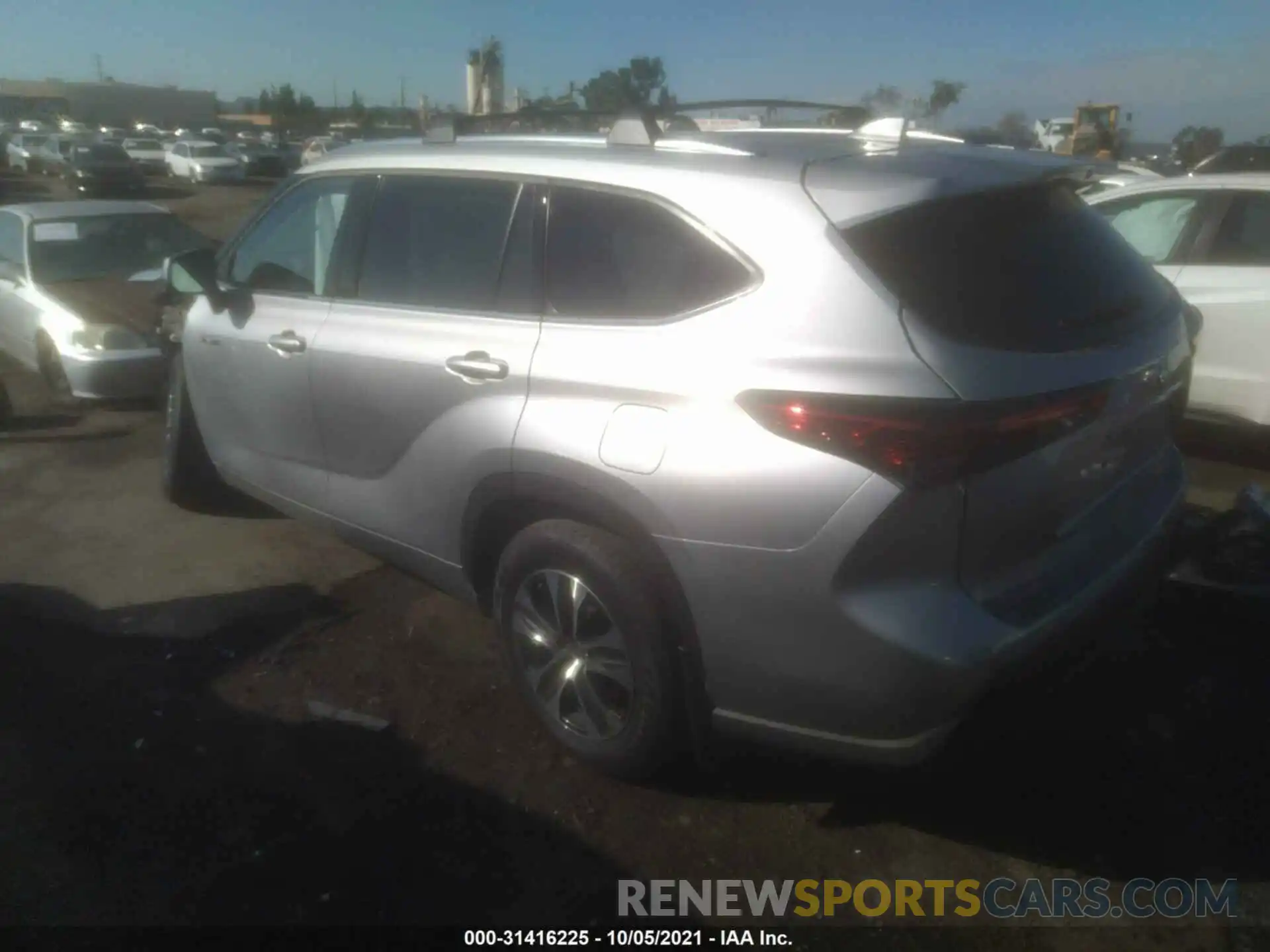 3 Photograph of a damaged car 5TDHBRCH8MS521747 TOYOTA HIGHLANDER 2021