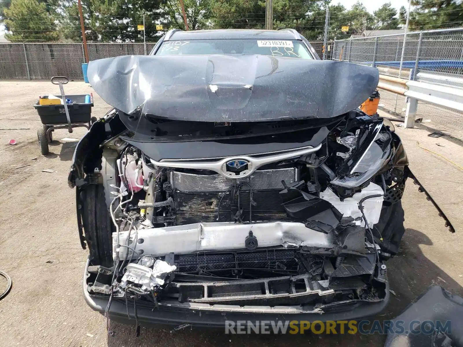 9 Photograph of a damaged car 5TDHBRCH9MS025503 TOYOTA HIGHLANDER 2021