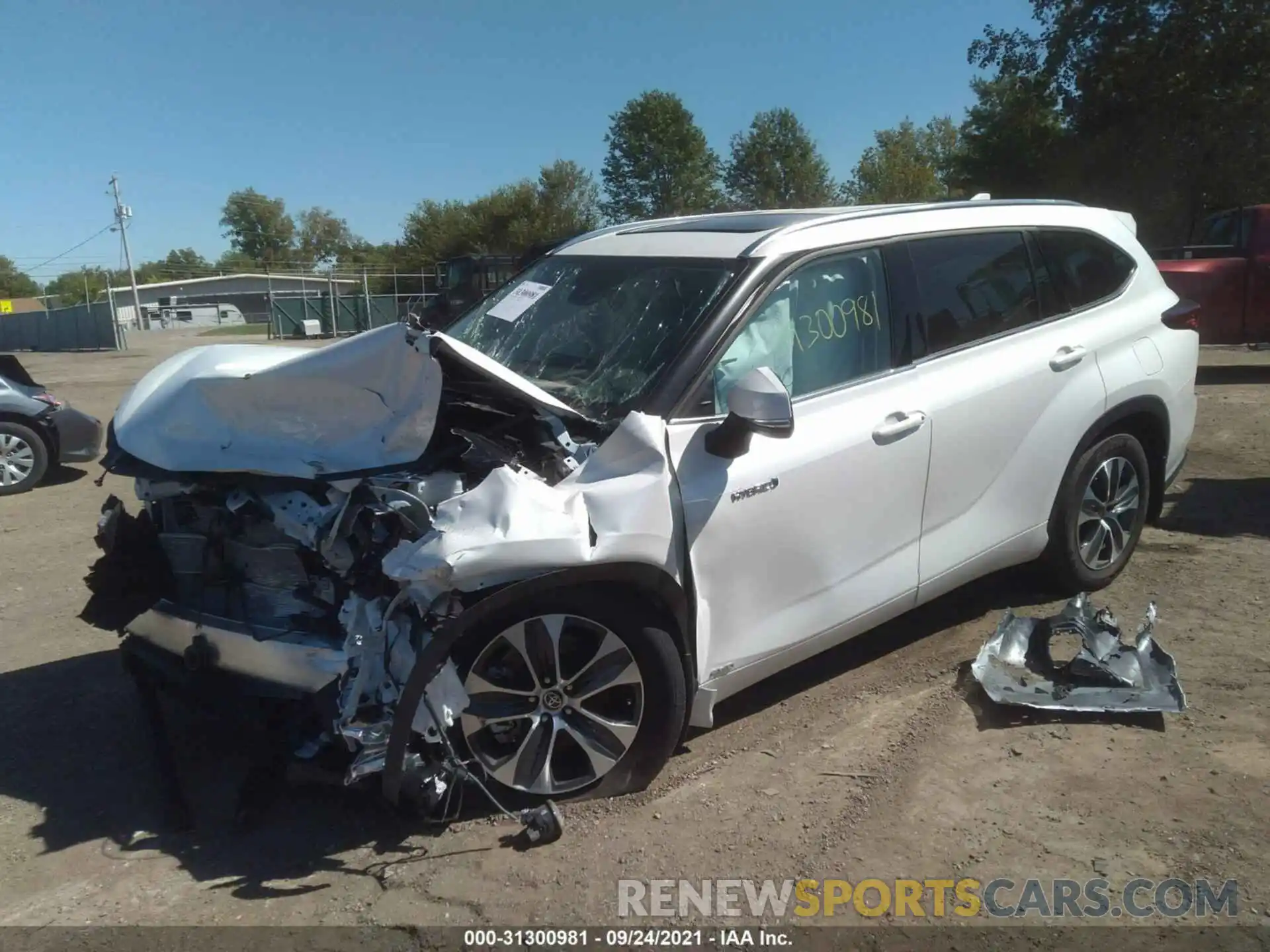 2 Photograph of a damaged car 5TDHBRCH9MS052751 TOYOTA HIGHLANDER 2021