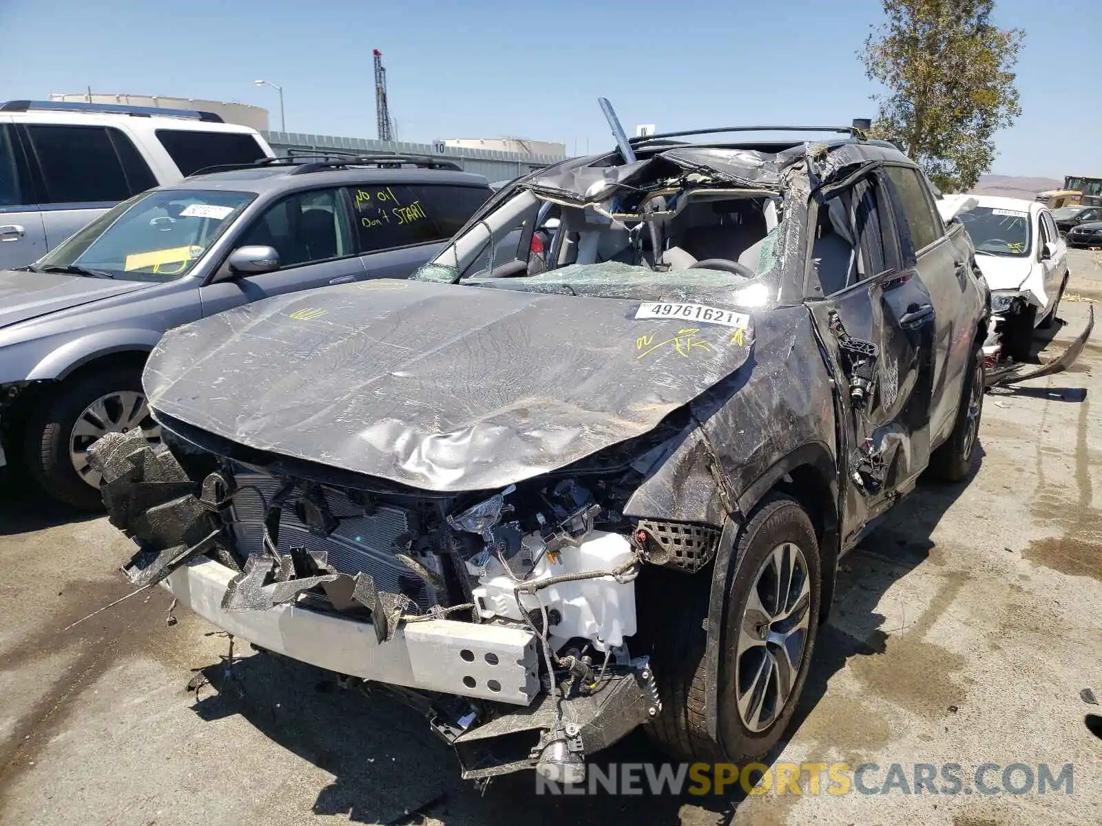 2 Photograph of a damaged car 5TDHBRCH9MS054239 TOYOTA HIGHLANDER 2021