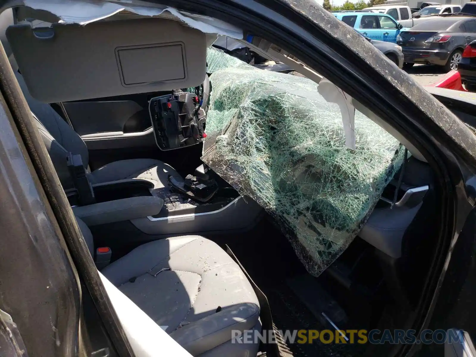 9 Photograph of a damaged car 5TDHBRCH9MS054239 TOYOTA HIGHLANDER 2021