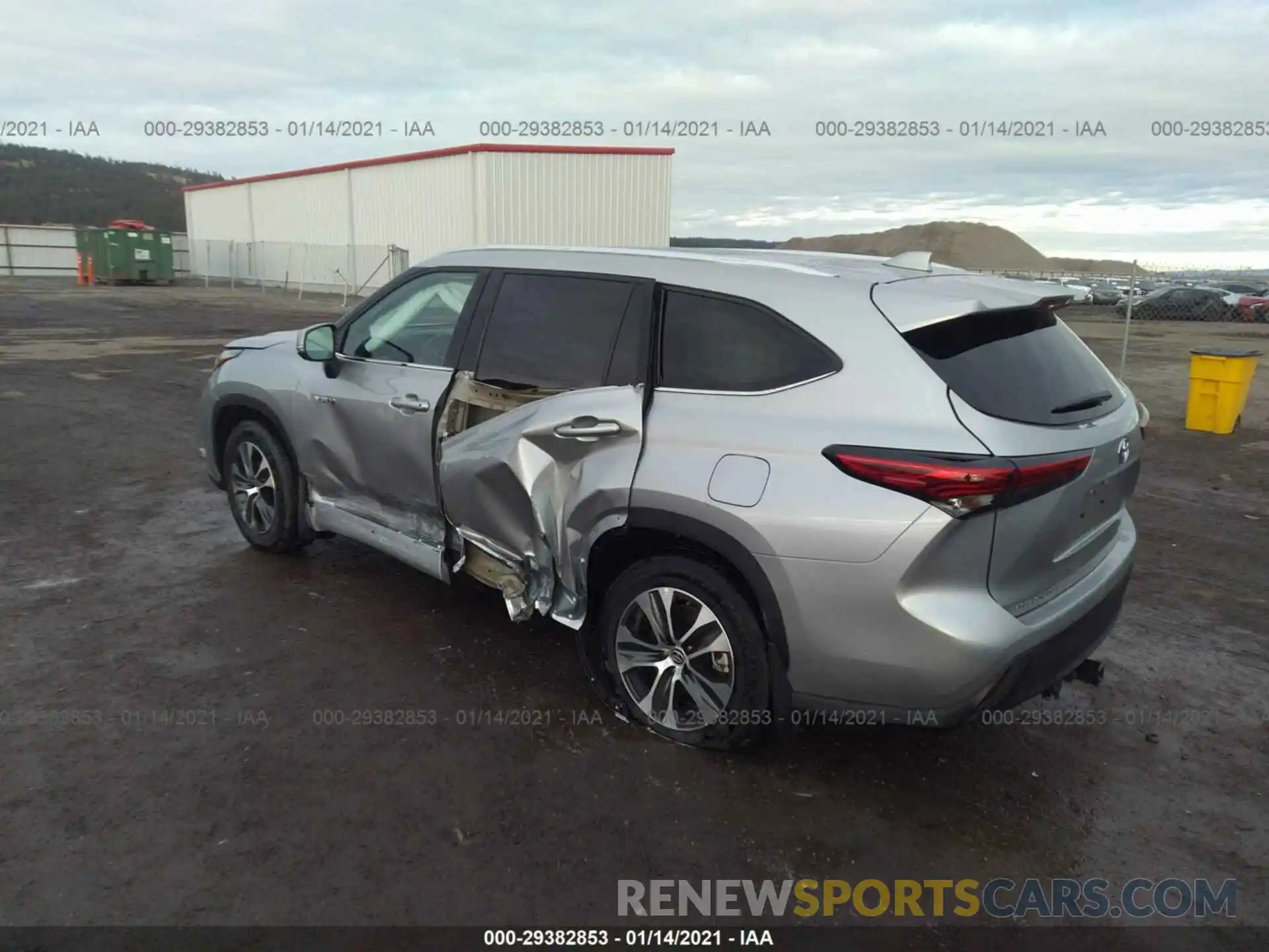 3 Photograph of a damaged car 5TDHBRCH9MS518145 TOYOTA HIGHLANDER 2021