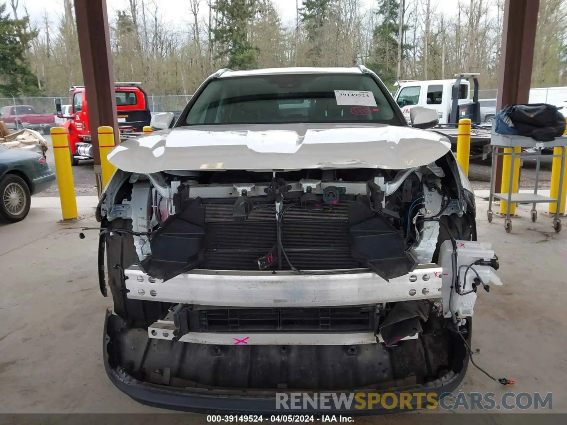 13 Photograph of a damaged car 5TDHBRCHXMS521233 TOYOTA HIGHLANDER 2021