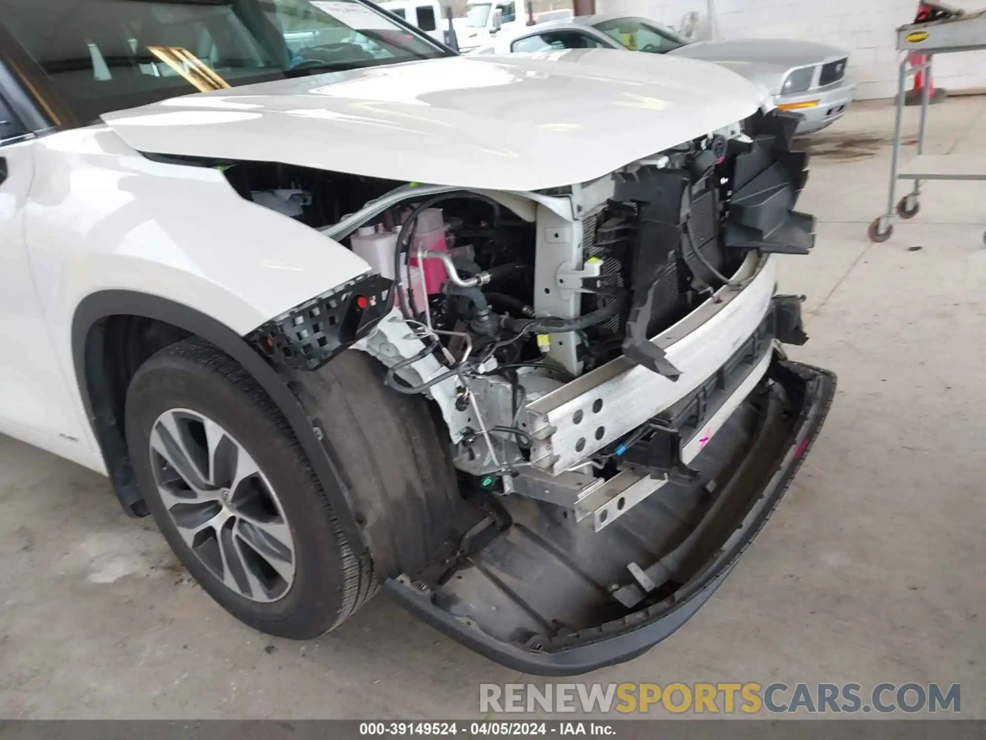 19 Photograph of a damaged car 5TDHBRCHXMS521233 TOYOTA HIGHLANDER 2021