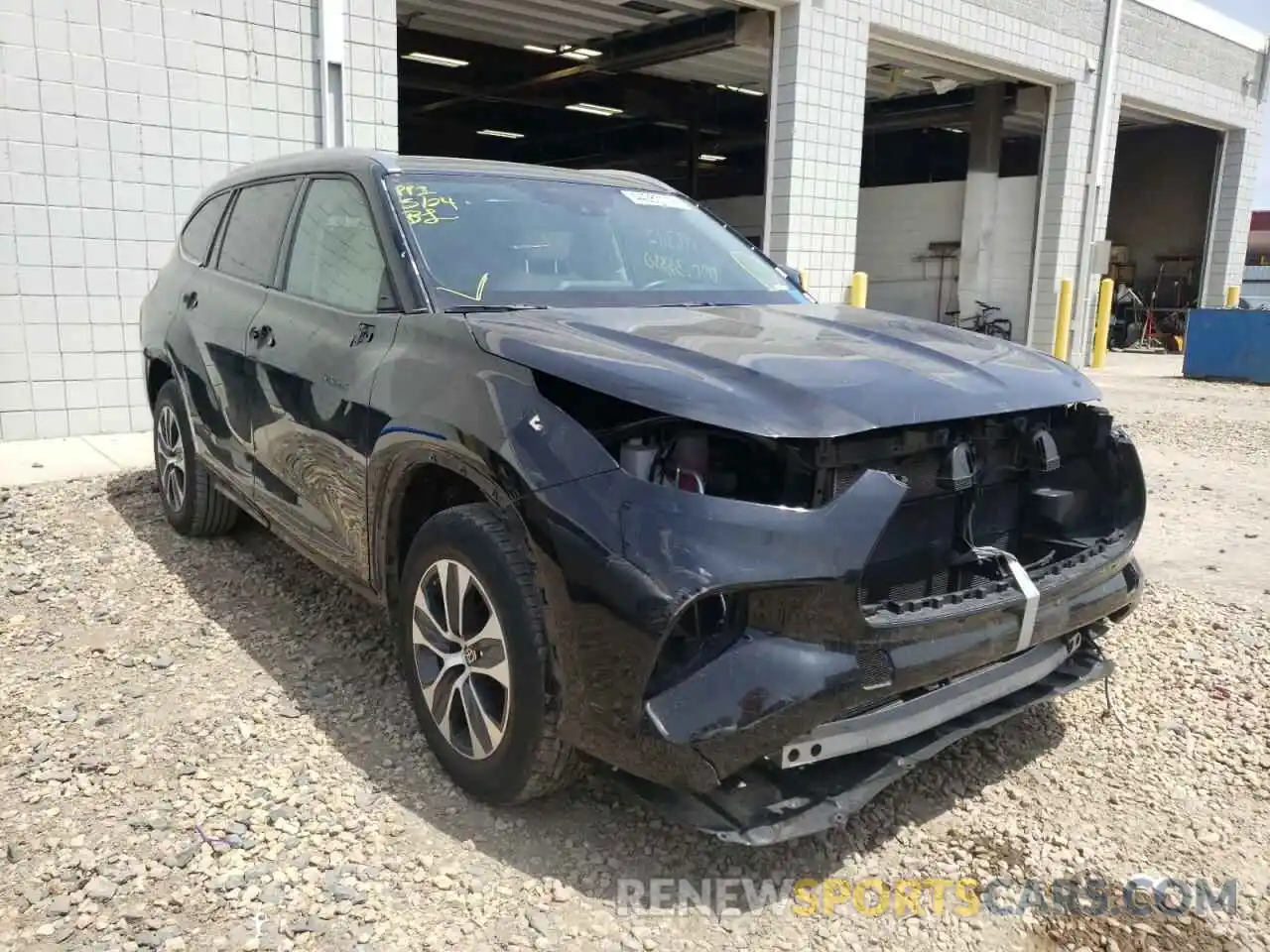 1 Photograph of a damaged car 5TDHBRCHXMS524052 TOYOTA HIGHLANDER 2021