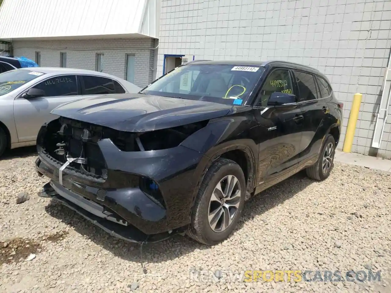 2 Photograph of a damaged car 5TDHBRCHXMS524052 TOYOTA HIGHLANDER 2021