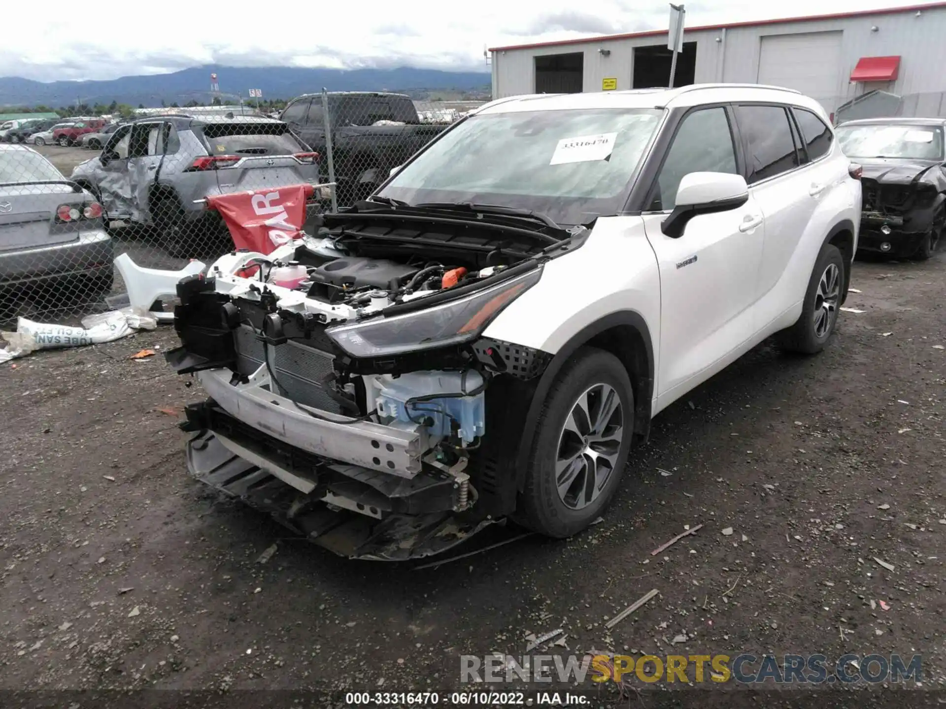 2 Photograph of a damaged car 5TDHBRCHXMS524388 TOYOTA HIGHLANDER 2021