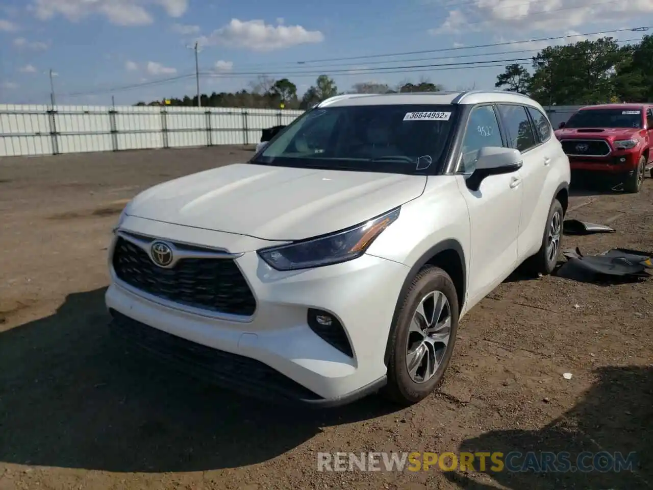 2 Photograph of a damaged car 5TDHZRAH1MS533205 TOYOTA HIGHLANDER 2021