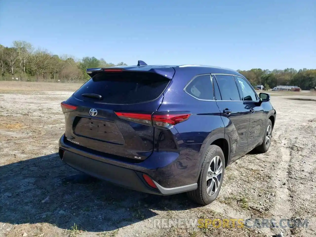 4 Photograph of a damaged car 5TDHZRAH2MS036244 TOYOTA HIGHLANDER 2021