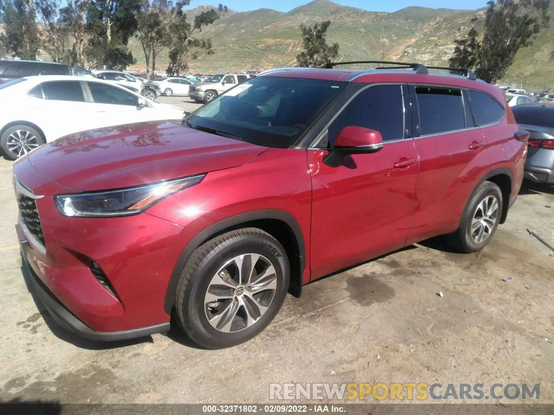 2 Photograph of a damaged car 5TDHZRAH2MS039886 TOYOTA HIGHLANDER 2021