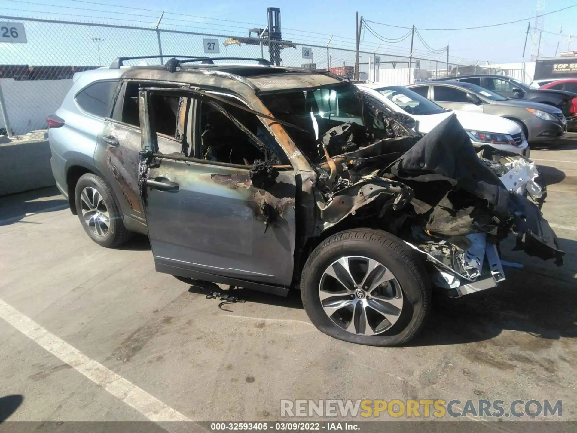 1 Photograph of a damaged car 5TDHZRAH2MS056784 TOYOTA HIGHLANDER 2021