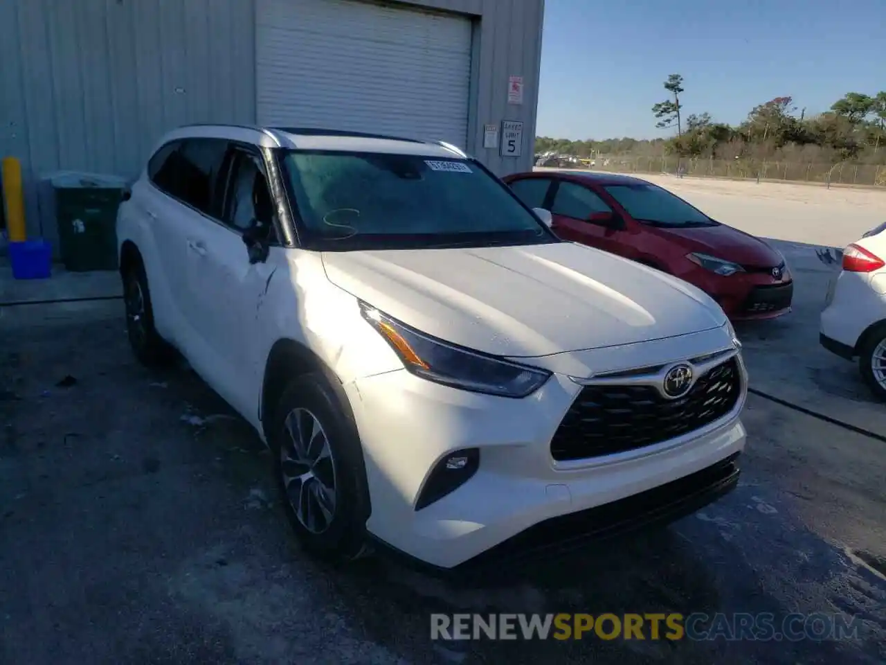 1 Photograph of a damaged car 5TDHZRAH2MS075688 TOYOTA HIGHLANDER 2021