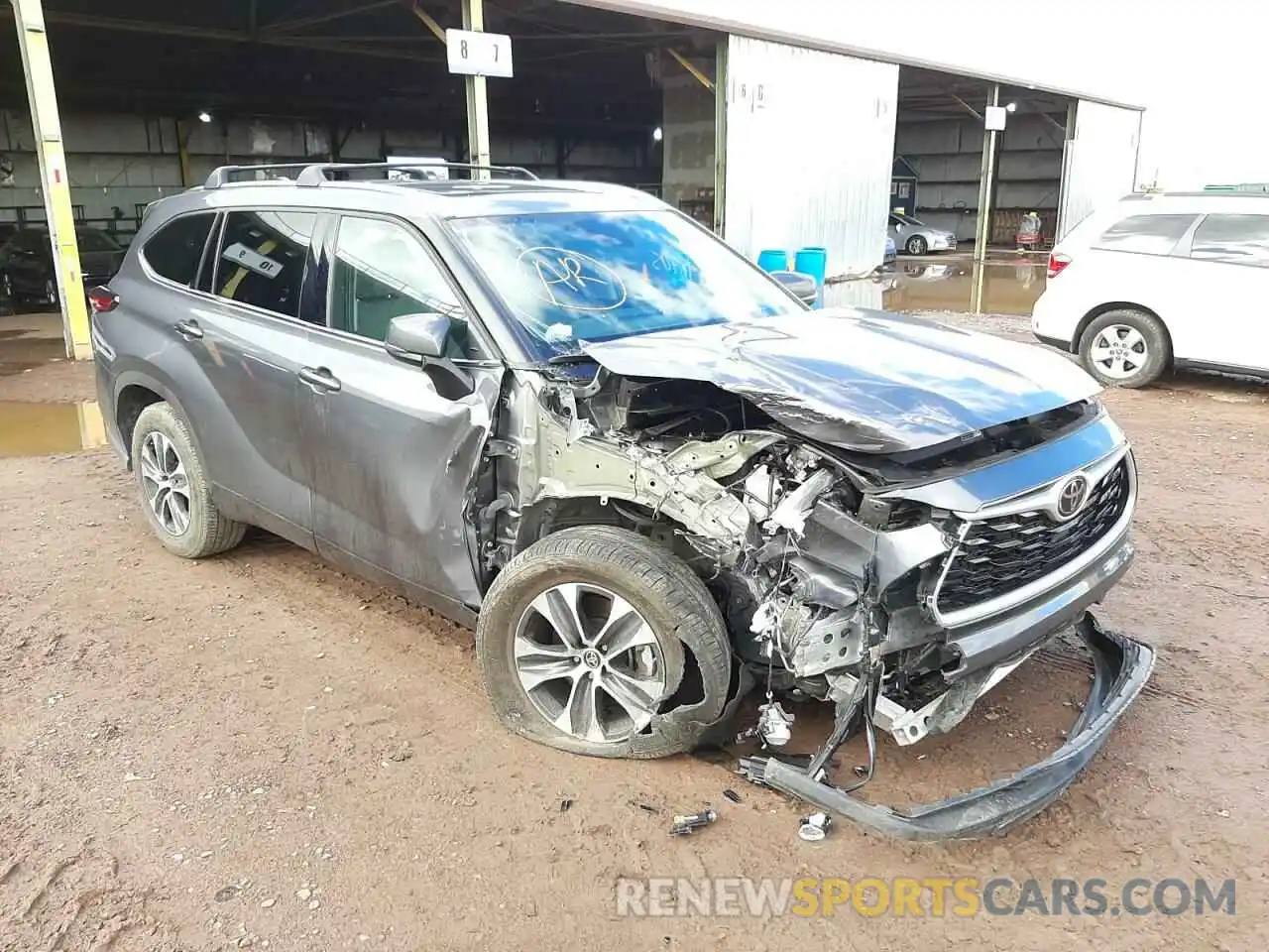 1 Photograph of a damaged car 5TDHZRAH4MS531397 TOYOTA HIGHLANDER 2021