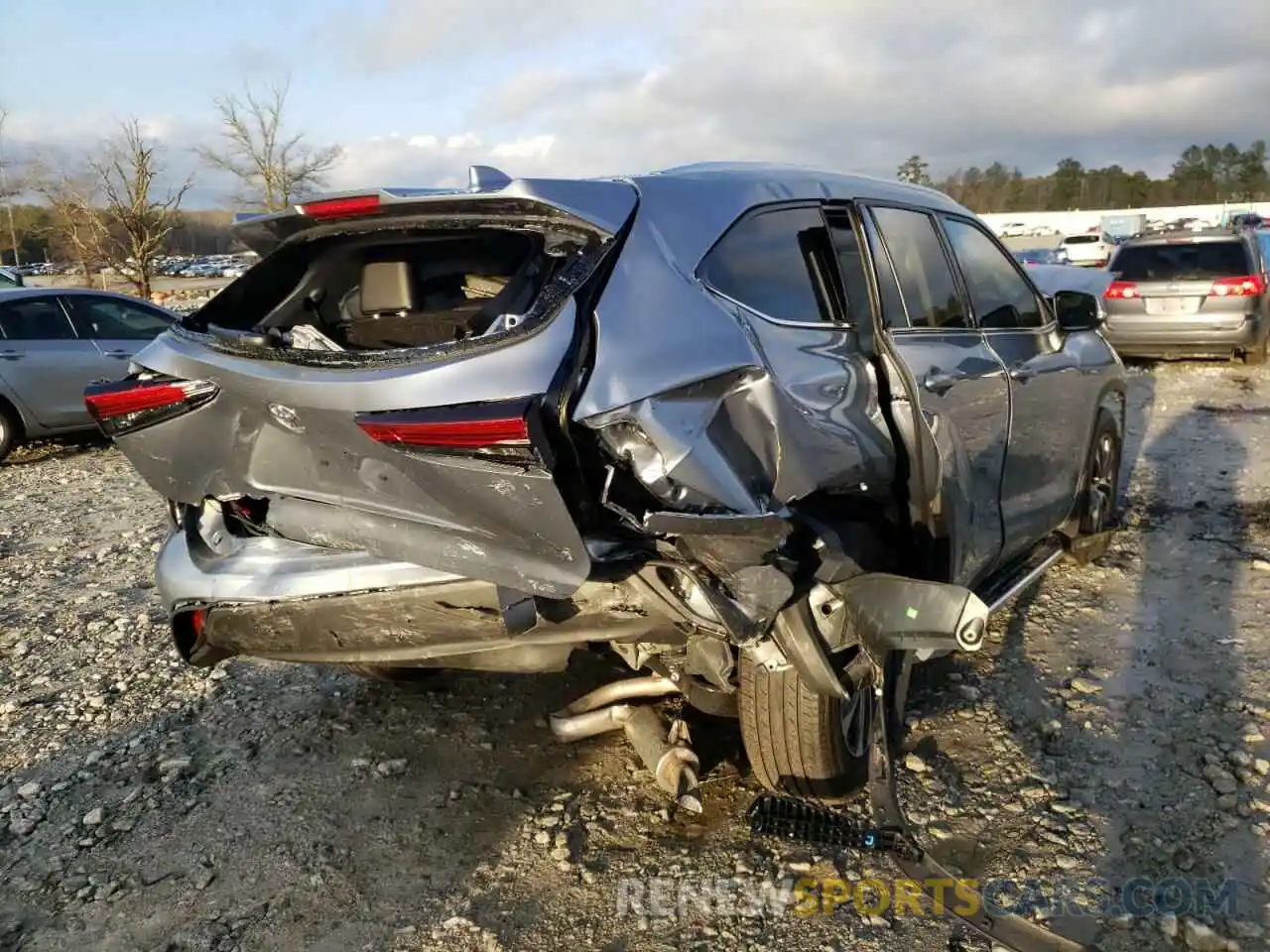 4 Photograph of a damaged car 5TDHZRAH8MS080149 TOYOTA HIGHLANDER 2021