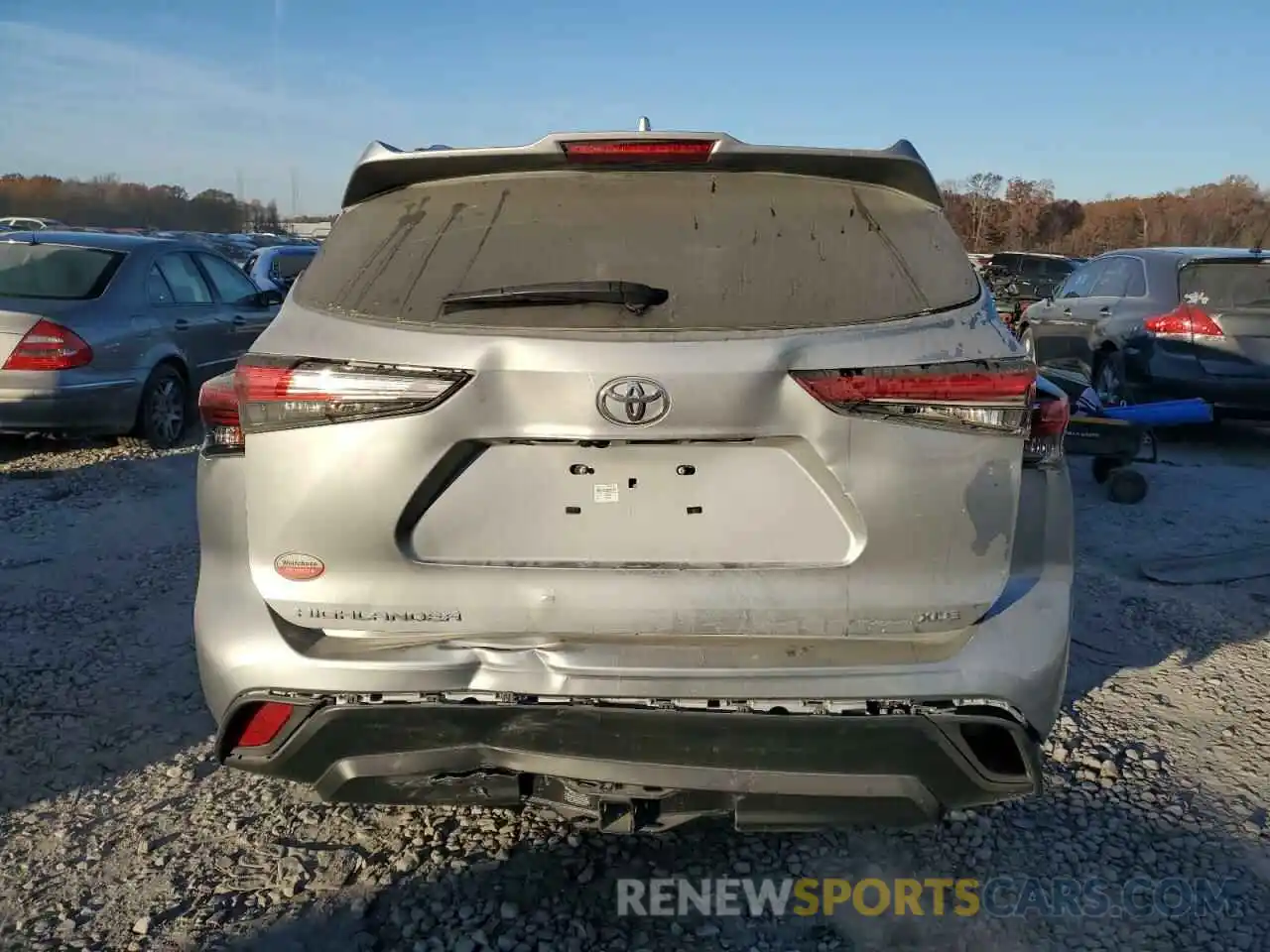 6 Photograph of a damaged car 5TDHZRAH9MS077339 TOYOTA HIGHLANDER 2021