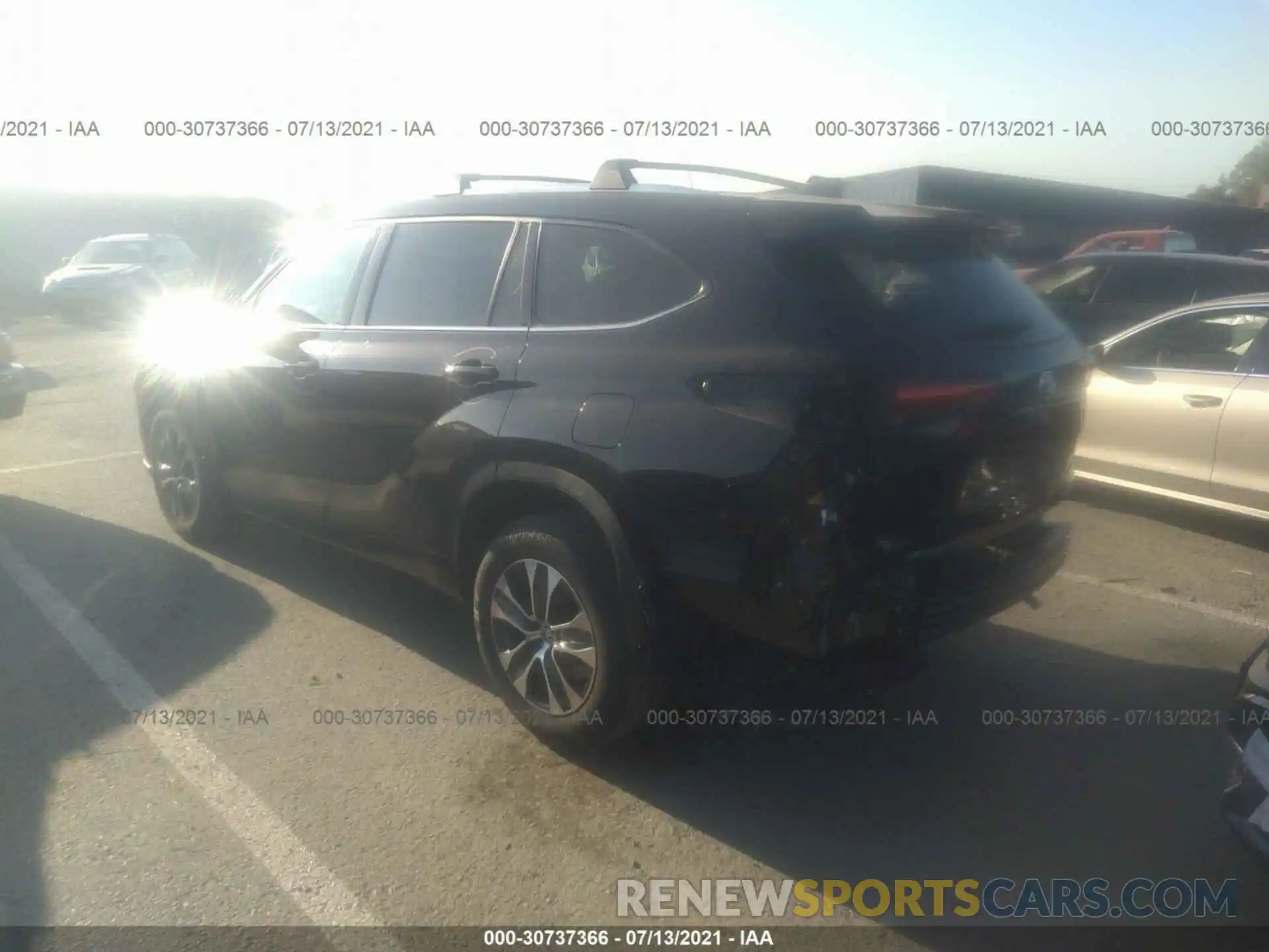 3 Photograph of a damaged car 5TDHZRBH0MS084744 TOYOTA HIGHLANDER 2021