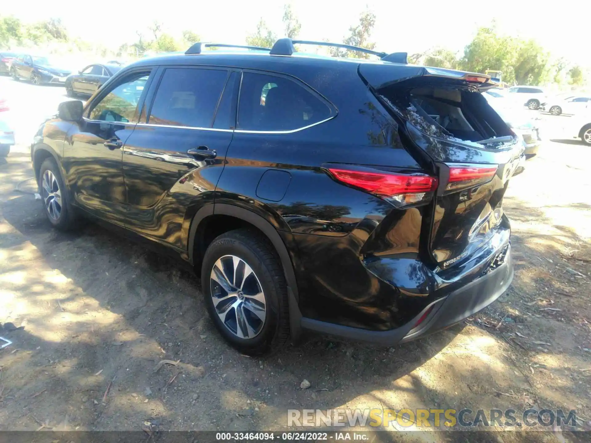 3 Photograph of a damaged car 5TDHZRBH0MS157207 TOYOTA HIGHLANDER 2021