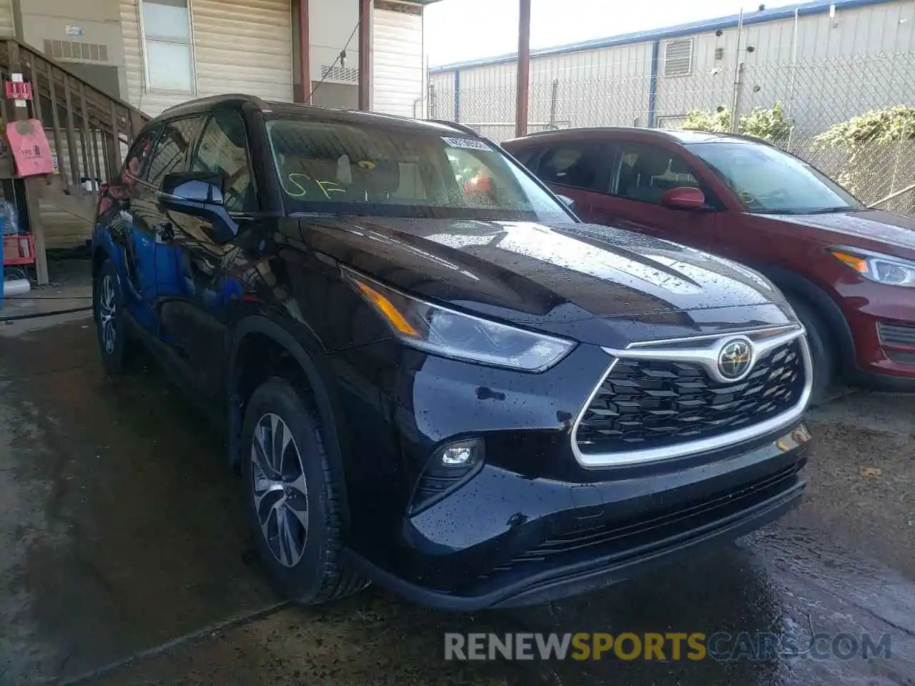 1 Photograph of a damaged car 5TDHZRBH1MS133966 TOYOTA HIGHLANDER 2021