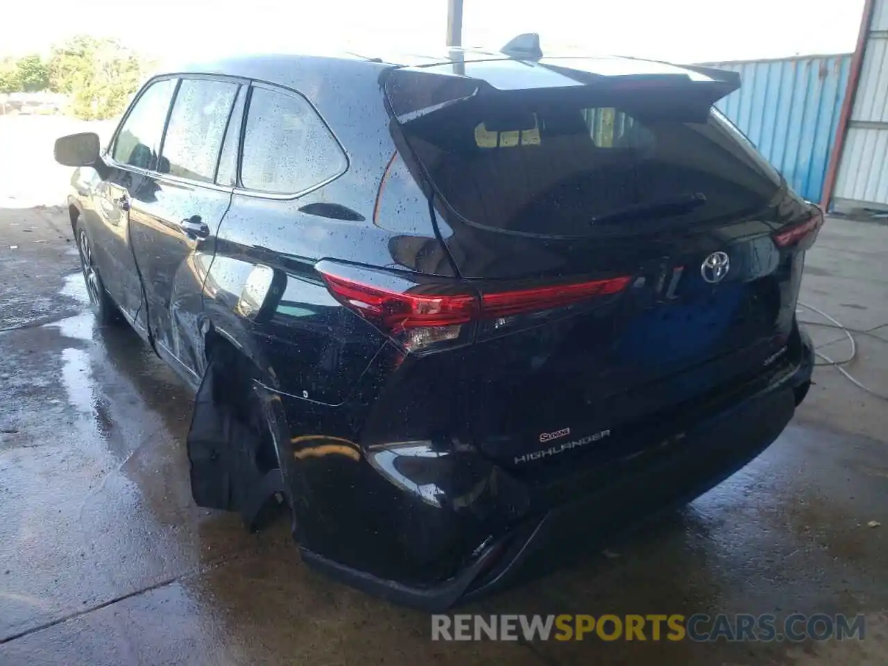 3 Photograph of a damaged car 5TDHZRBH1MS133966 TOYOTA HIGHLANDER 2021