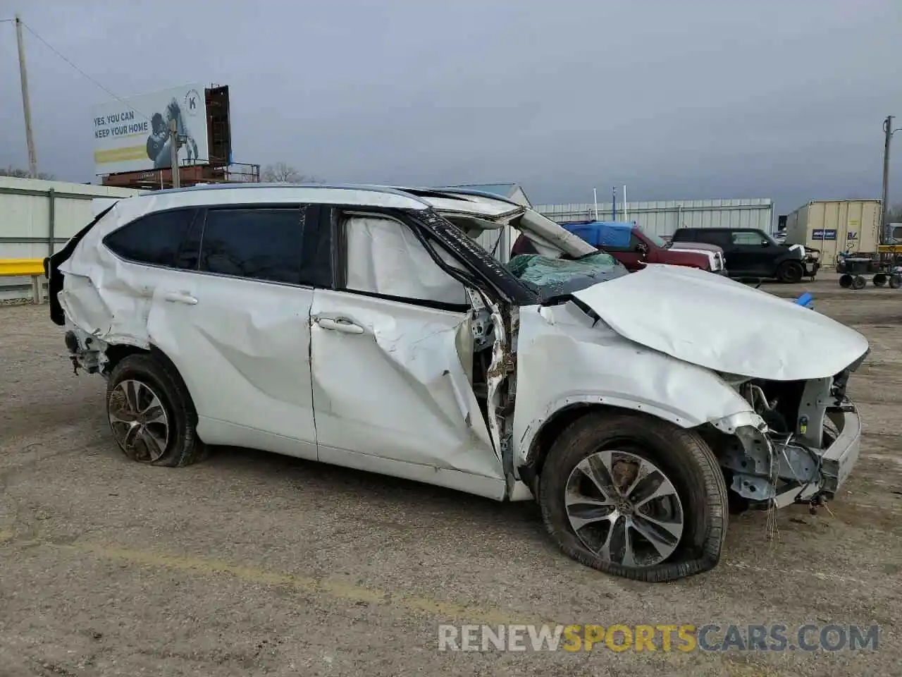 4 Photograph of a damaged car 5TDHZRBH1MS543280 TOYOTA HIGHLANDER 2021