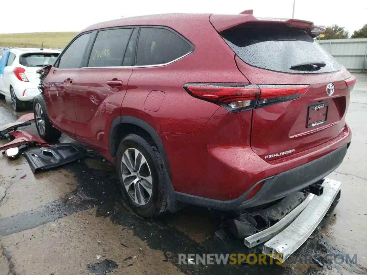 3 Photograph of a damaged car 5TDHZRBH1MS548527 TOYOTA HIGHLANDER 2021