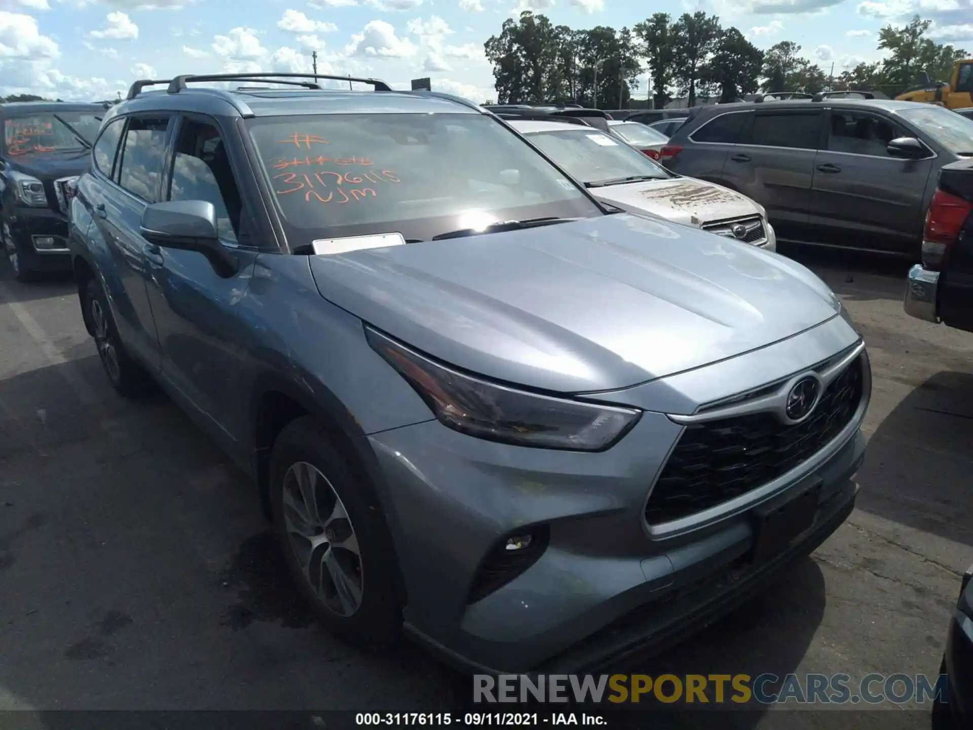 1 Photograph of a damaged car 5TDHZRBH2MS102130 TOYOTA HIGHLANDER 2021