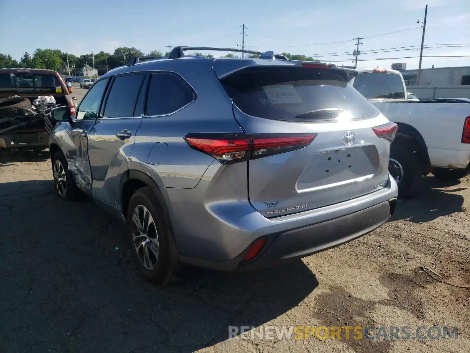 3 Photograph of a damaged car 5TDHZRBH3MS085483 TOYOTA HIGHLANDER 2021