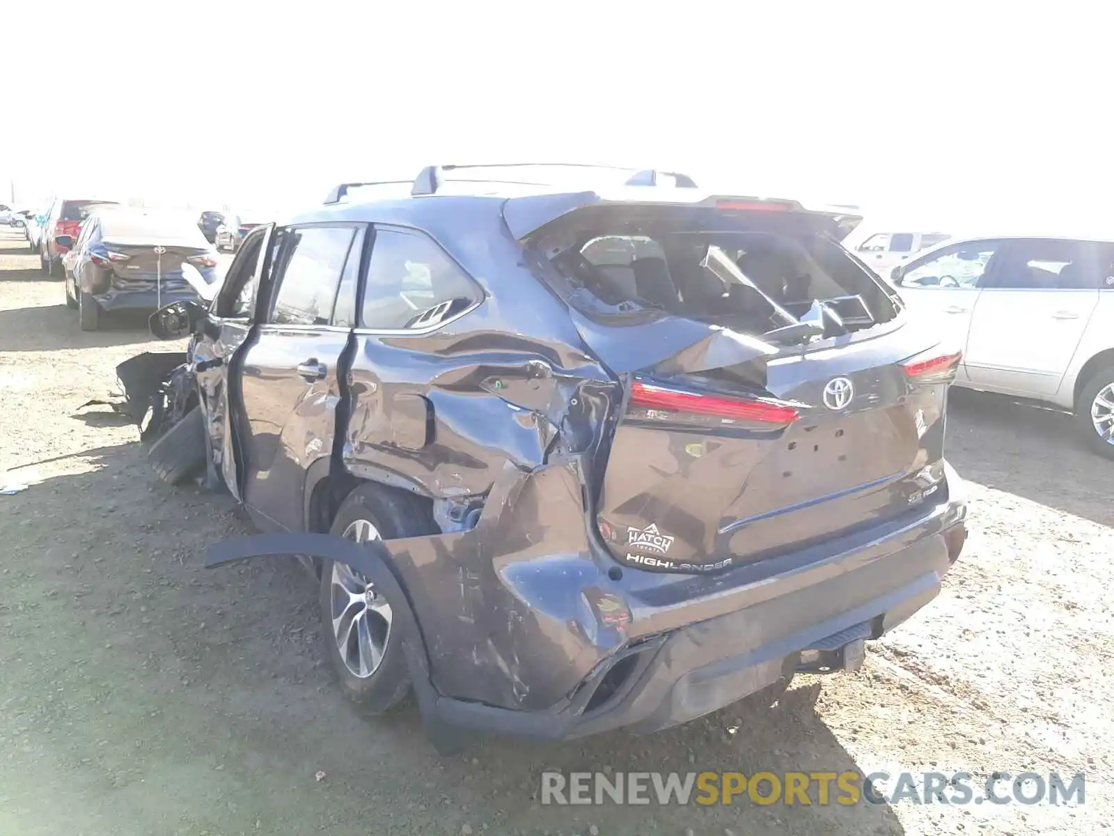 3 Photograph of a damaged car 5TDHZRBH3MS100760 TOYOTA HIGHLANDER 2021