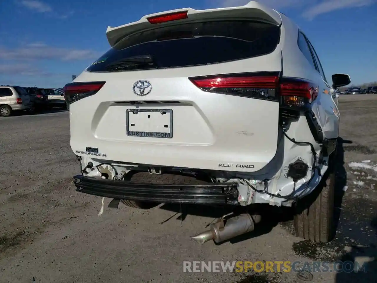 9 Photograph of a damaged car 5TDHZRBH3MS523564 TOYOTA HIGHLANDER 2021