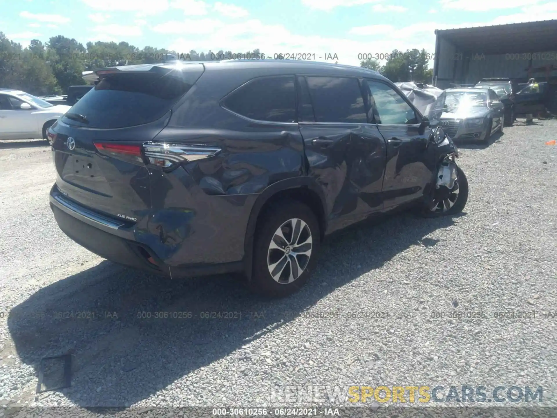 4 Photograph of a damaged car 5TDHZRBH4MS058583 TOYOTA HIGHLANDER 2021