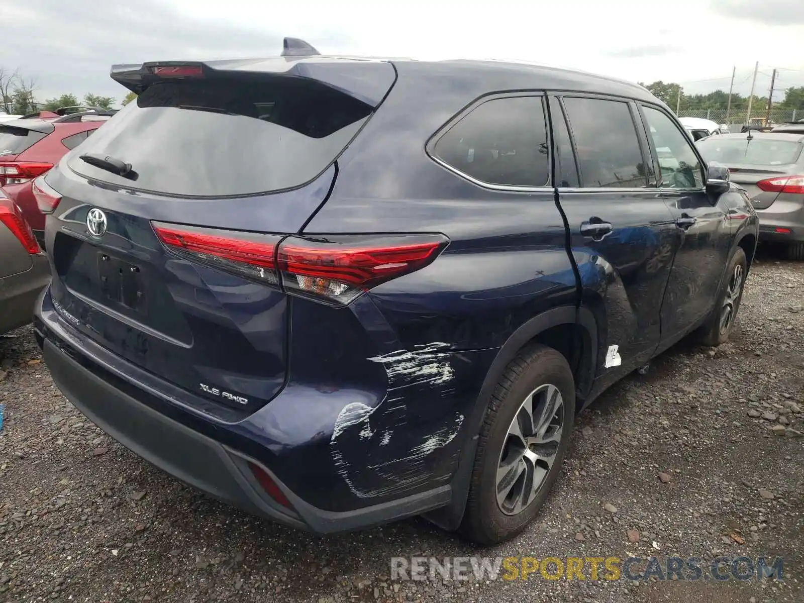 4 Photograph of a damaged car 5TDHZRBH4MS074279 TOYOTA HIGHLANDER 2021