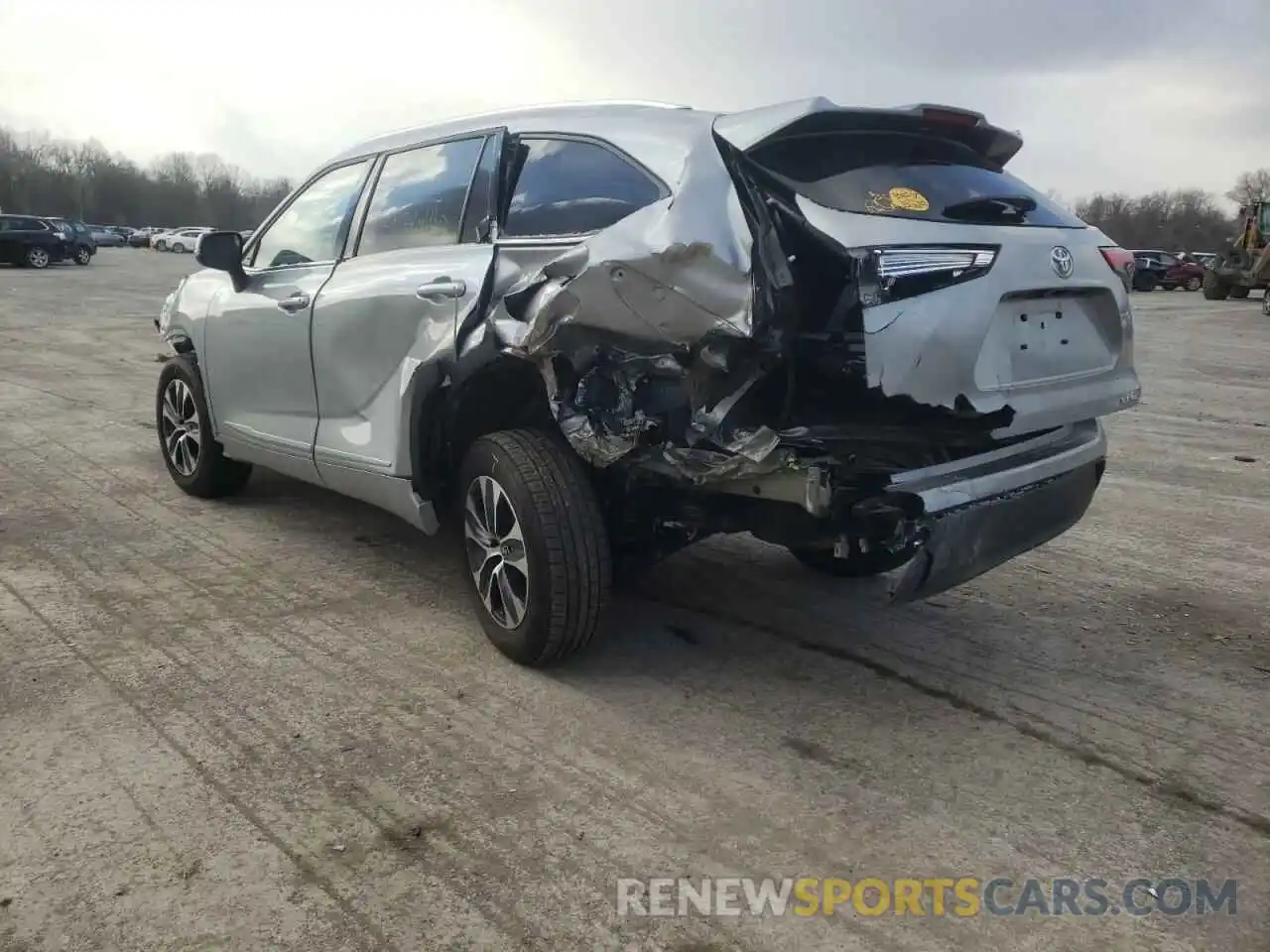 3 Photograph of a damaged car 5TDHZRBH5MS103627 TOYOTA HIGHLANDER 2021