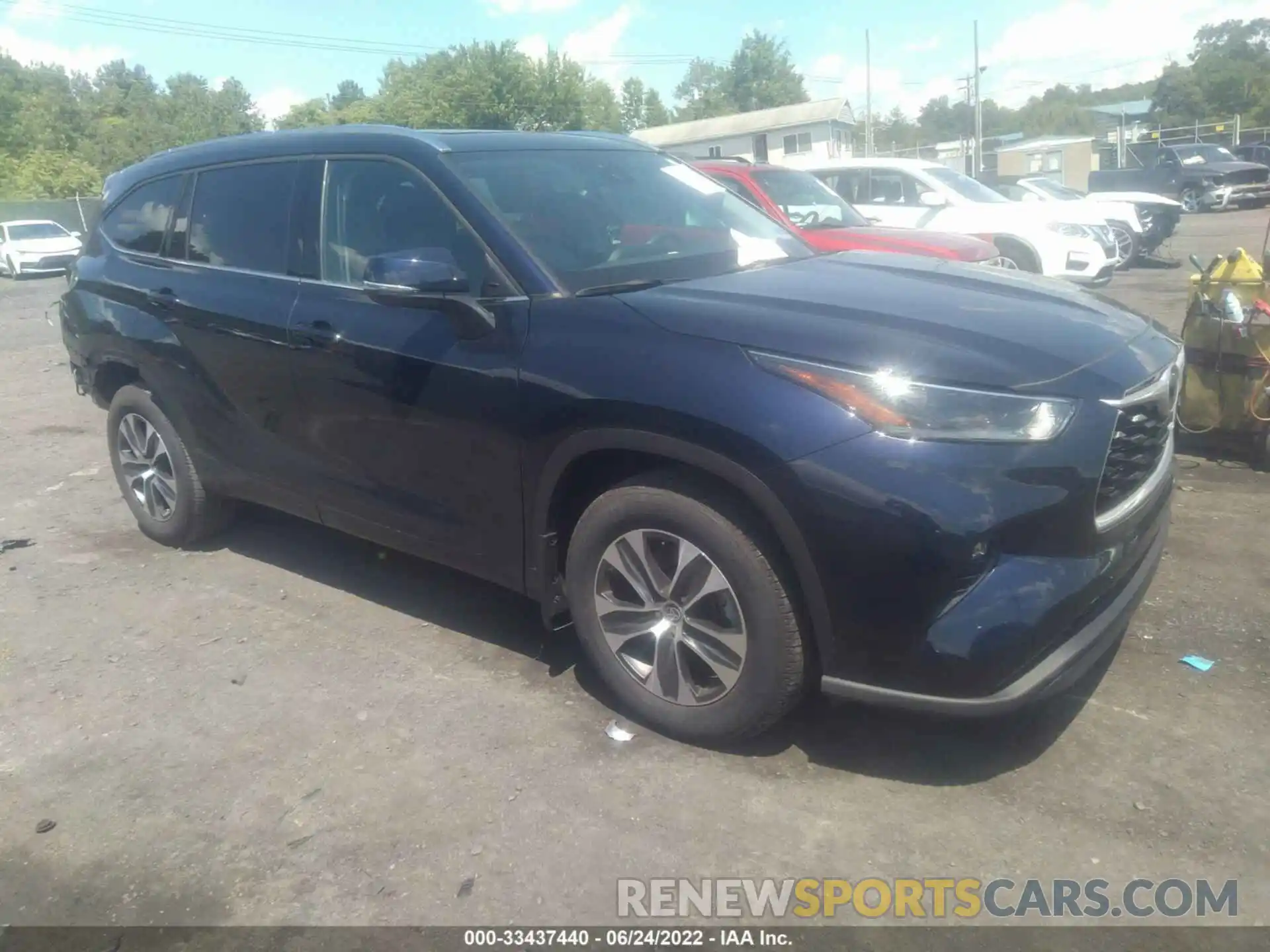 1 Photograph of a damaged car 5TDHZRBH5MS109749 TOYOTA HIGHLANDER 2021