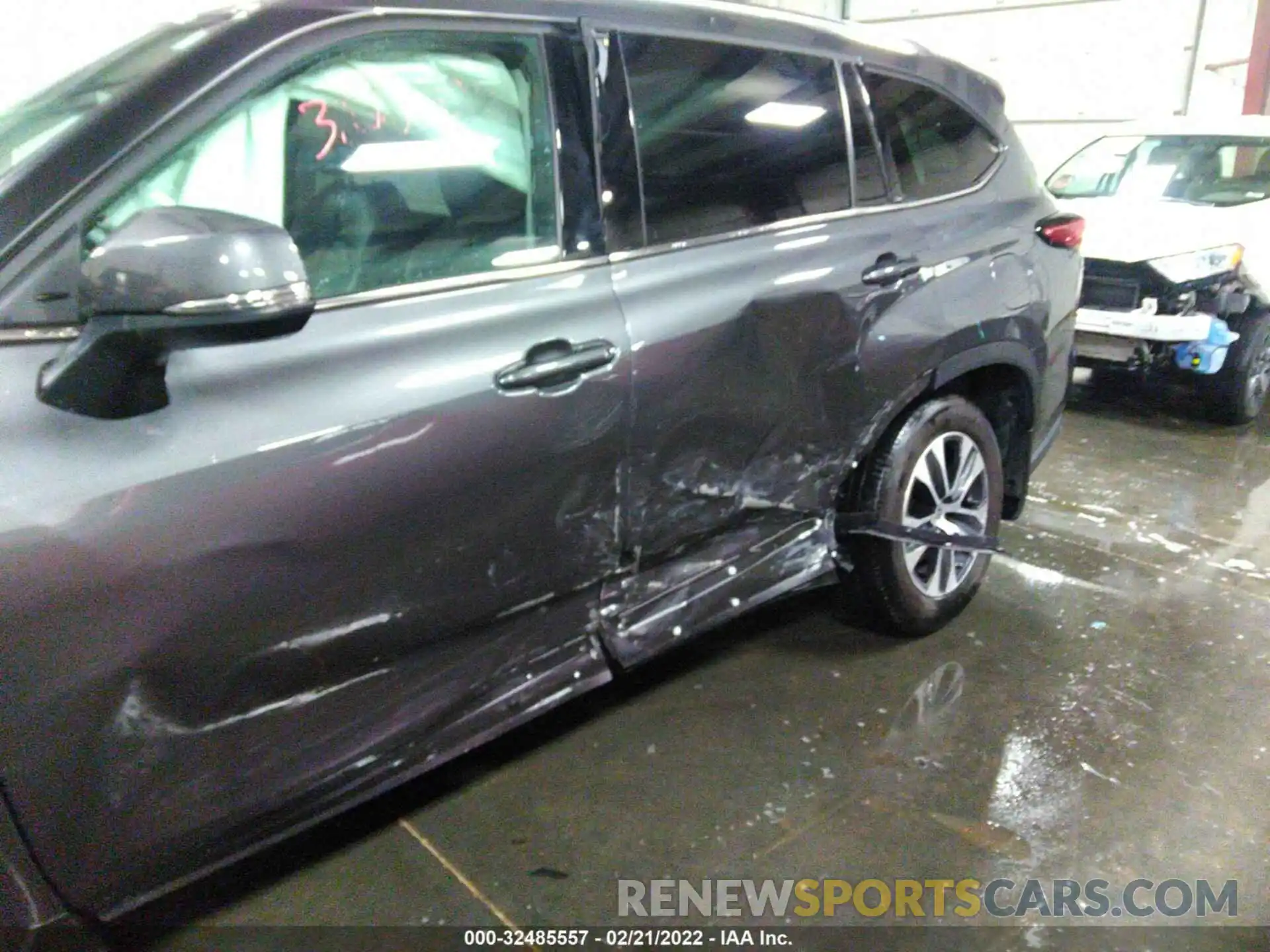 6 Photograph of a damaged car 5TDHZRBH5MS534579 TOYOTA HIGHLANDER 2021