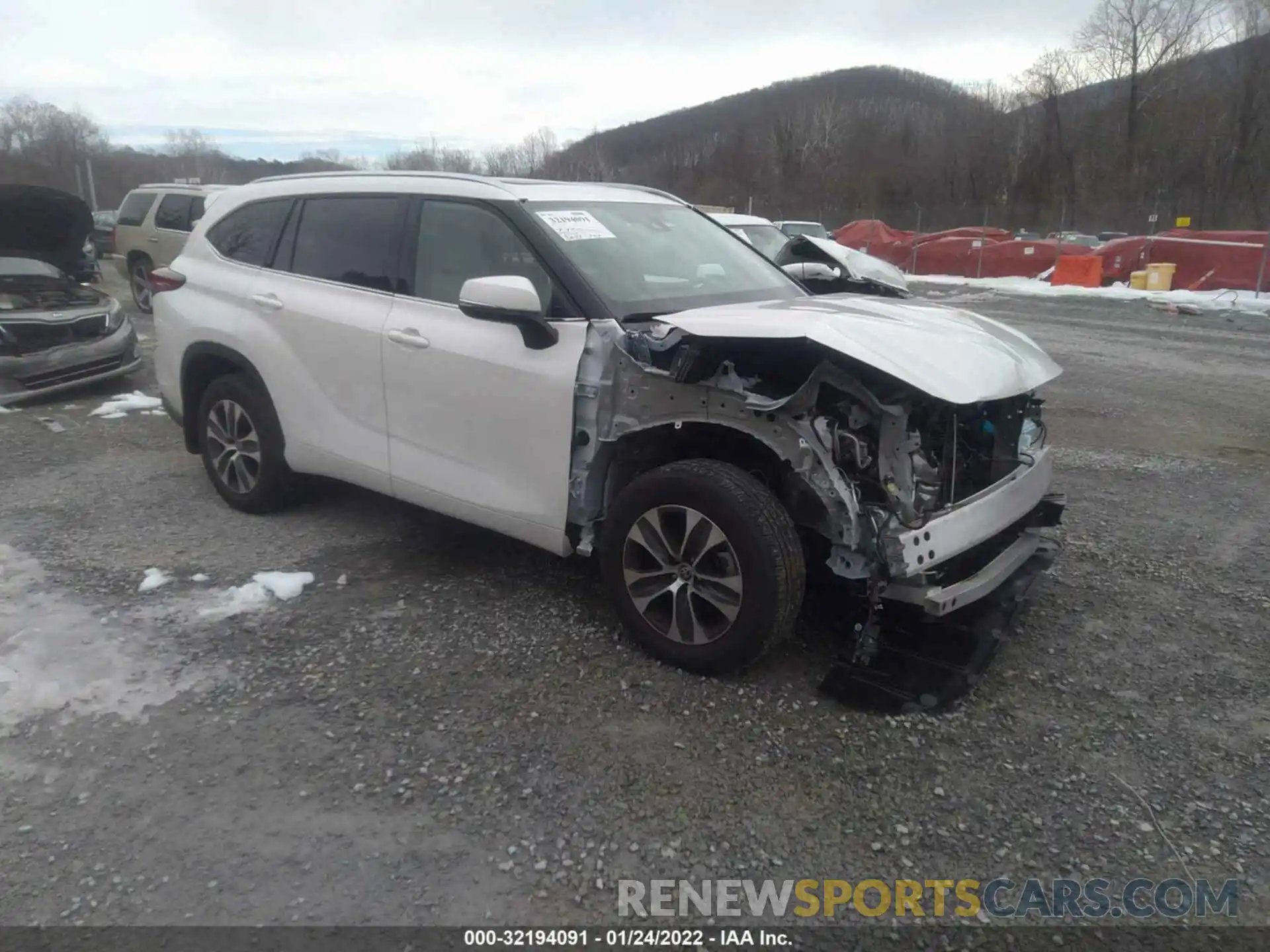 1 Photograph of a damaged car 5TDHZRBH5MS551463 TOYOTA HIGHLANDER 2021