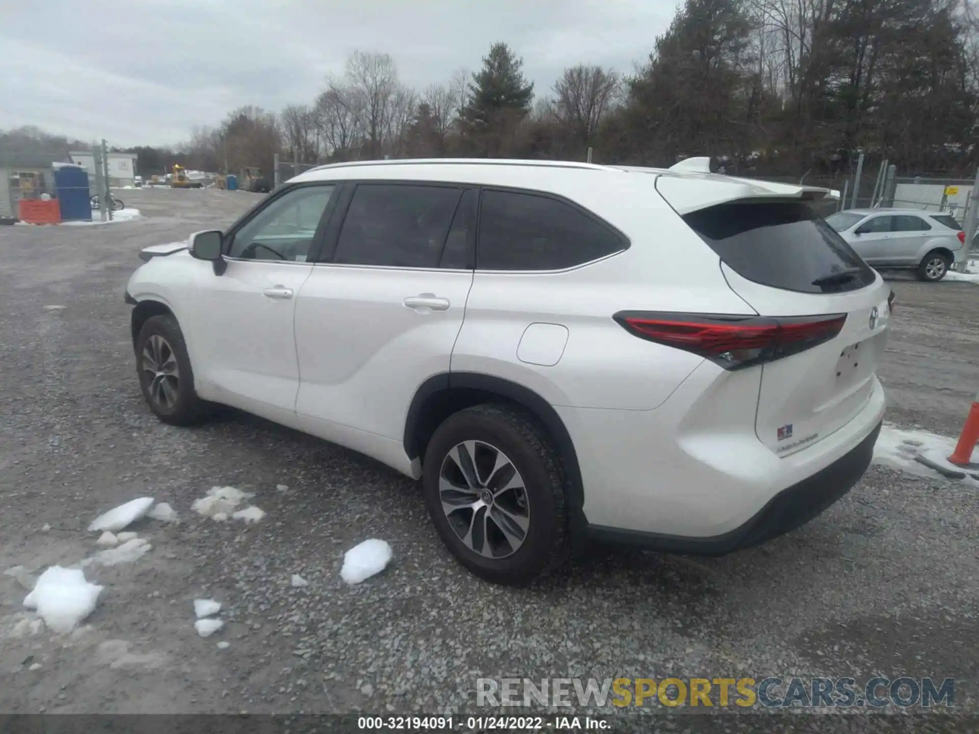 3 Photograph of a damaged car 5TDHZRBH5MS551463 TOYOTA HIGHLANDER 2021