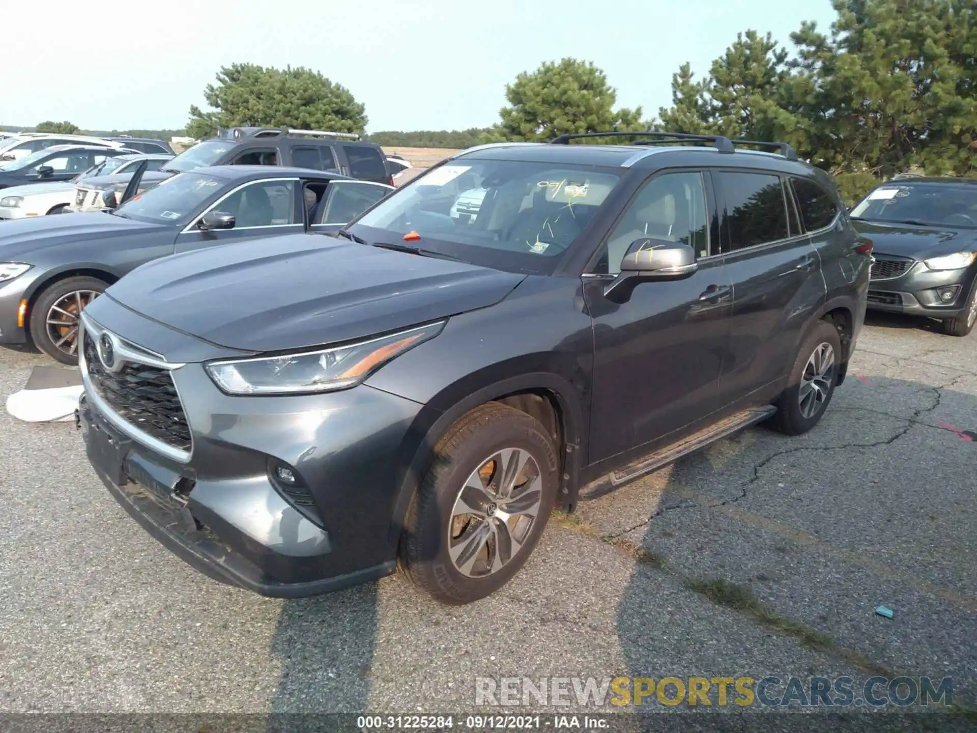 2 Photograph of a damaged car 5TDHZRBH6MS073070 TOYOTA HIGHLANDER 2021